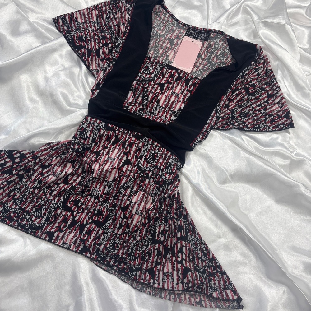 Suzie in the City Damask Empire Waist Tunic Top Red Black White Small 12149Z - Picture 2 of 6
